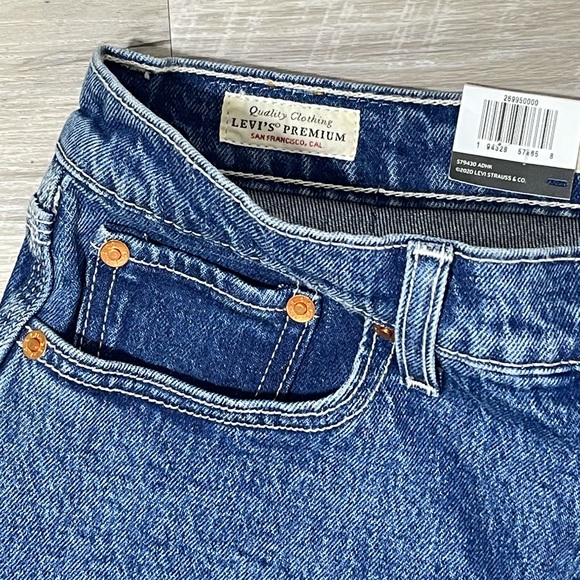 Levi's Premium Wedgie Straight High Rise Jeans - Picture 11 of 16